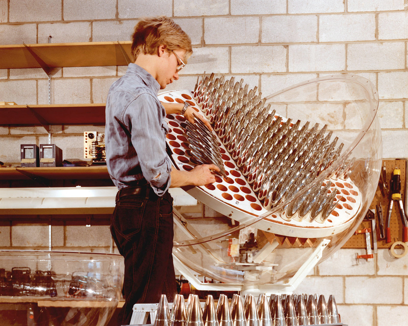 Illustration for article titled This Is What Solar Panels Used to Look Like